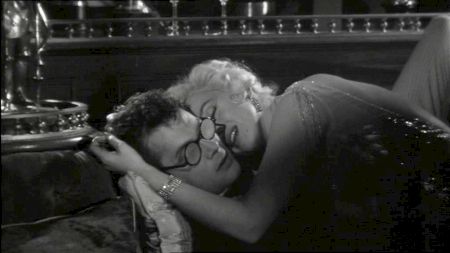 Manche mögen's heiß (mit Marilyn Monroe, Tony Curtis und Jack Lemmon) Manche mögen's heiß (mit Marilyn Monroe, Tony Curtis und Jack Lemmon)