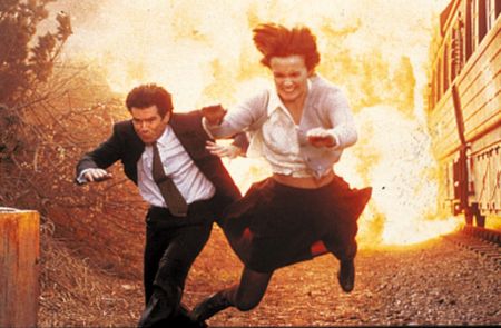 007 - GoldenEye (erstmals mit Pierce Brosnan) 007 - GoldenEye (erstmals mit Pierce Brosnan)