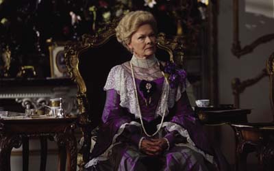 Ernst sein ist alles mit Rupert Everett, Frances O'Connor, Colin Firth und Judy Dench.
