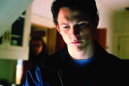 The Deep End mit Jonathan Tucker als schwulem Sohn Beau