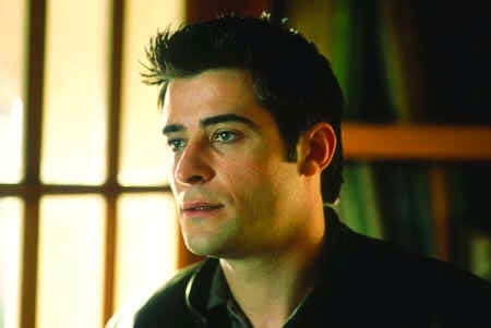 The Deep End mit Goran Visnjic, der mit einem Sexvideo erpresst...