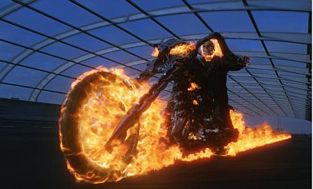 Ghost Rider mit Nicolas Cage und Eva Mendes Ghost Rider mit Nicolas Cage und Eva Mendes