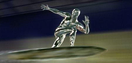 Der Silver Surfer bereitet der US-Army Kopfzerbrechen.