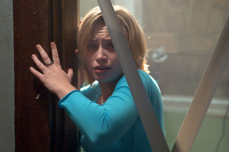 Left in Darkness mit Monica Keena und David Anders