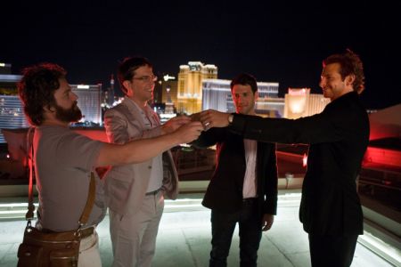 Hangover (mit Justin Bartha, Ed Helms, Bradley Cooper und Zach Galifianakis)