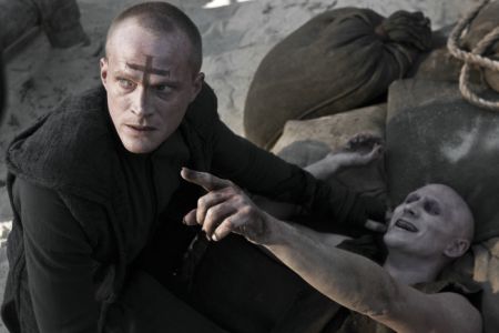 Priest (in 3D) (mit Paul Bettany)