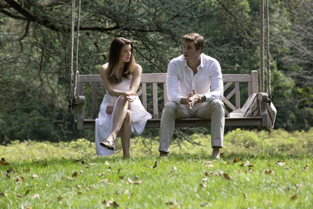 Liam Hemsworth in Paranoia - Riskantes Spiel