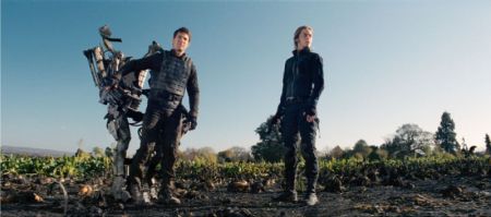 Edge of Tomorrow (mit Tom Cruise und Emily Blunt)