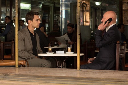 Backstabbing for Beginners (mit Theo James und Ben Kingsley)