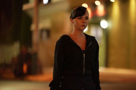 Guns Up (mit Kevin James & Christina Ricci)