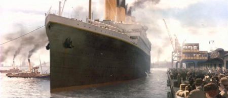 Titanic mit Leonardo DiCaprio und Kate Winslet