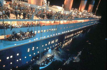 Titanic mit Leonardo DiCaprio und Kate Winslet