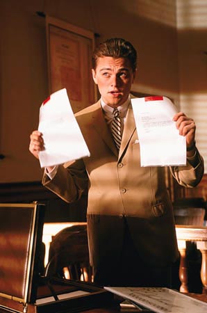 Catch me if you can mit Leonardo DiCaprio und Tom Hanks Catch me if you can mit Leonardo DiCaprio und Tom Hanks