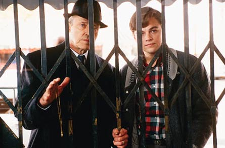 Catch me if you can mit Leonardo DiCaprio und Tom Hanks Catch me if you can mit Leonardo DiCaprio und Tom Hanks