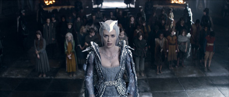 The Huntsman & The Ice Queen (mit Emily Blunt)