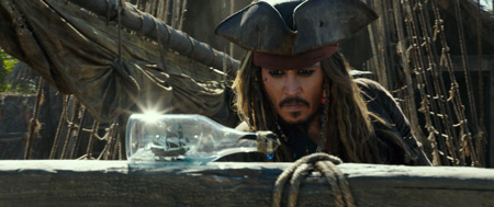 Pirates of the Carribean 5 (mit Geoffrey Rush und Brenton Thwaites)