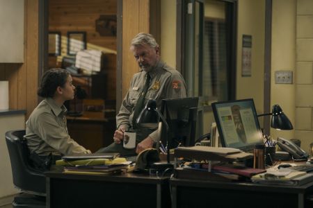Untamed (mit Eric Bana und Lily Santiago)