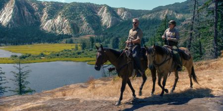 Untamed (mit Eric Bana und Lily Santiago)